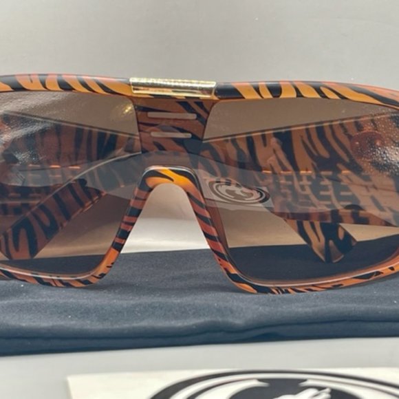 TWO New DRAGON brand Sunglass set - Picture 7 of 7